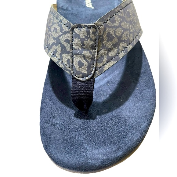 Spenco Newport Size 5B Navy Blue Cheetah Print Orthotic Sandals Flip Flops - Picture 4 of 8